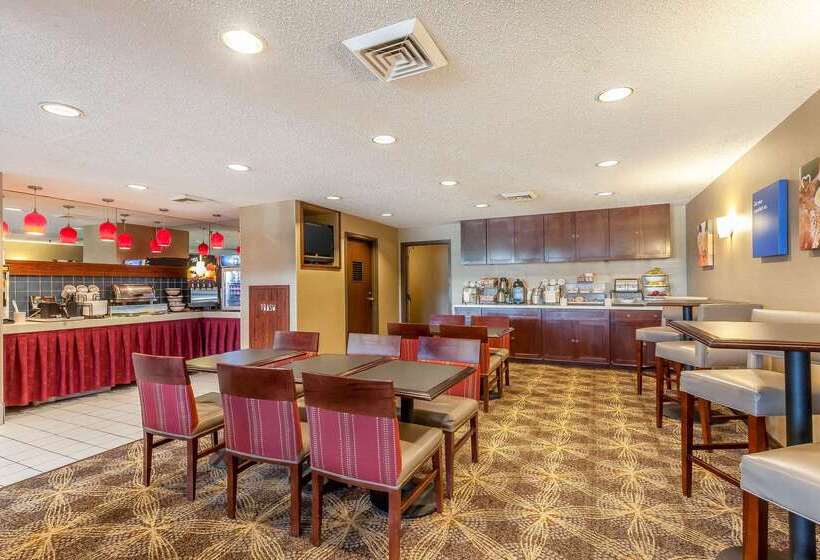 هتل Comfort Inn  Hall Of Fame