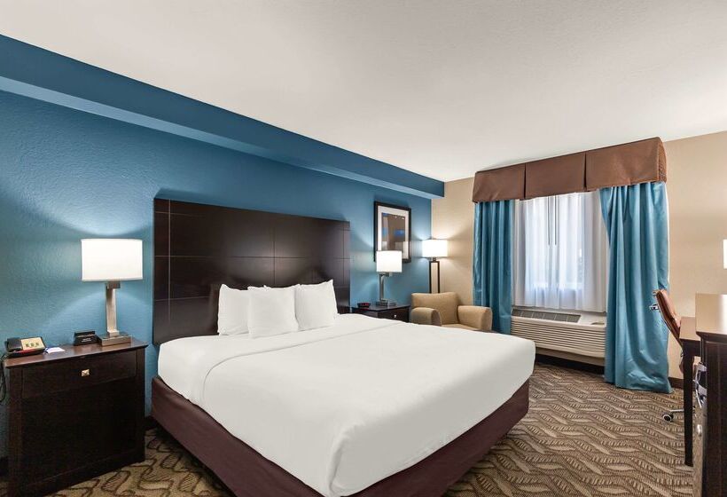 هتل Comfort Inn & Suites Springfield I55
