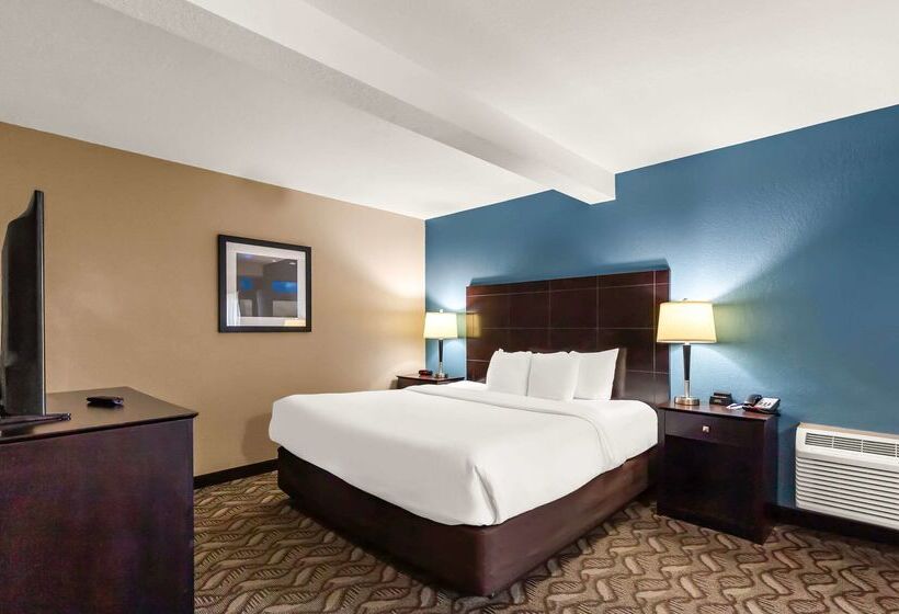 هتل Comfort Inn & Suites Springfield I55