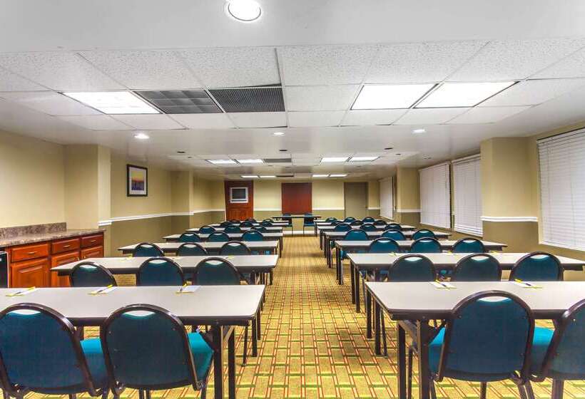 호텔 Days Inn By Wyndham Lebanon