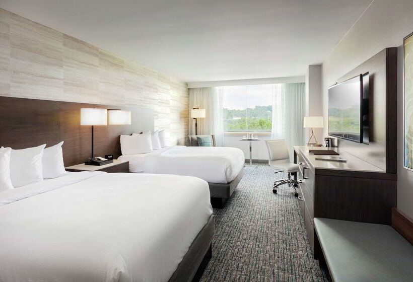 هتل Doubletree By Hilton Birmingham Perimeter Park