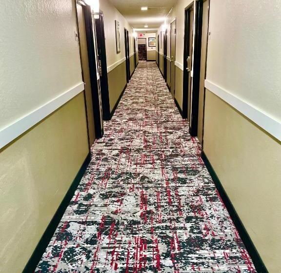 فندق Econo Lodge Cartersvilleemerson Lake Point