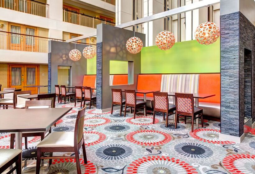 בית מלון כפרי Embassy Suites By Hilton Chicago O Hare Rosemont