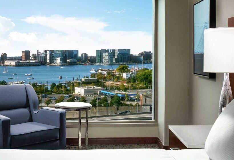 هتل Hilton Boston Logan Airport