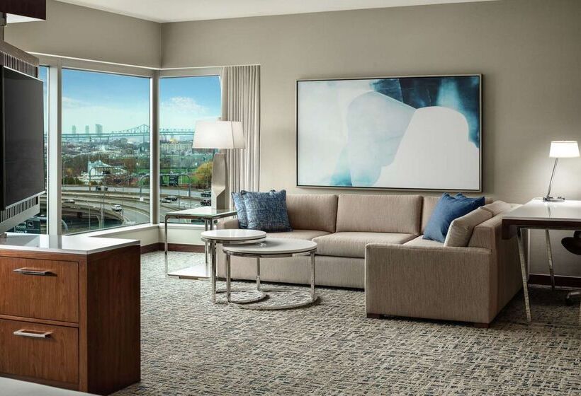 هتل Hilton Boston Logan Airport