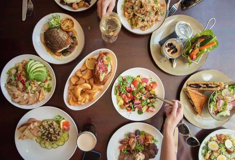 هتل Hilton Chicago