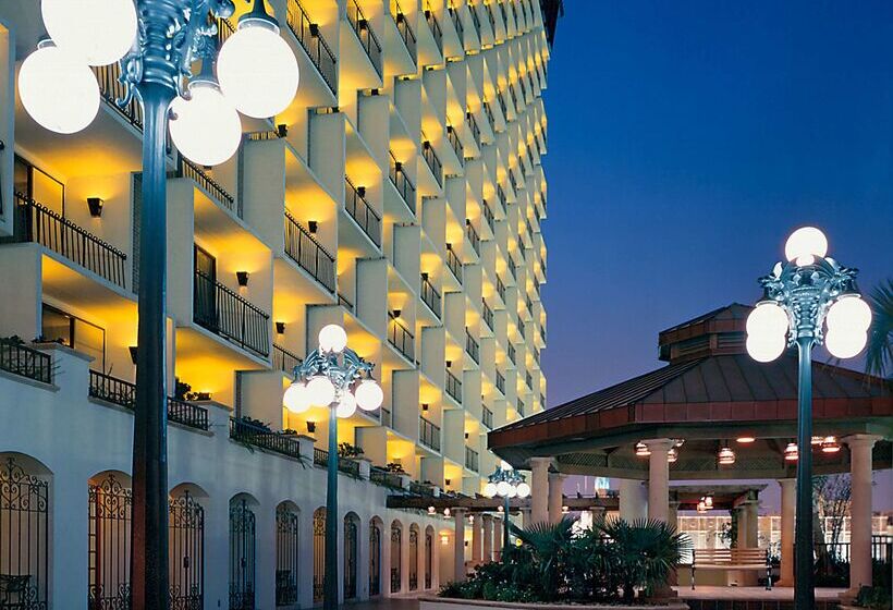 هتل Hilton Palacio Del Rio