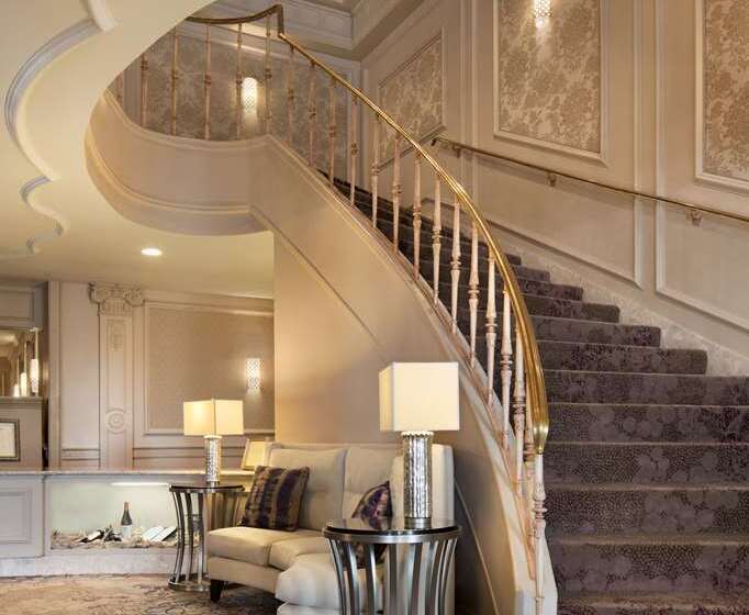 هتل Hilton St. Louis Frontenac