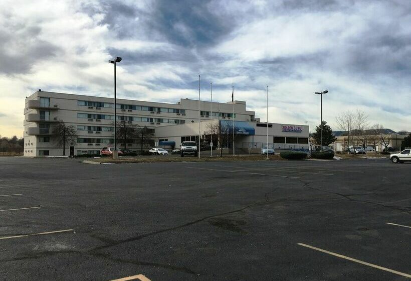 Отель Howard Johnson By Wyndham Denver West