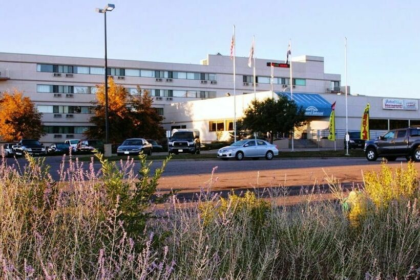 Отель Howard Johnson By Wyndham Denver West