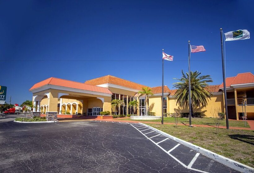 ホテル Quality Inn & Suites Conference Center