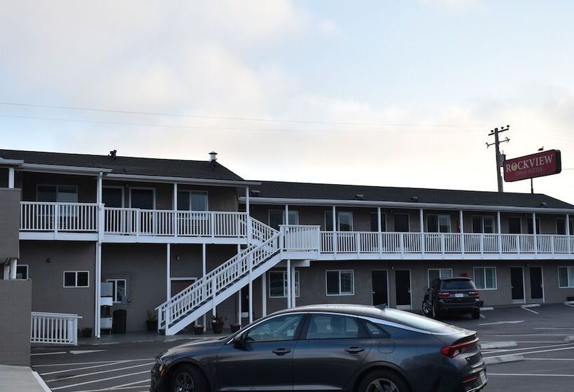فندق Rockview Inn And Suites