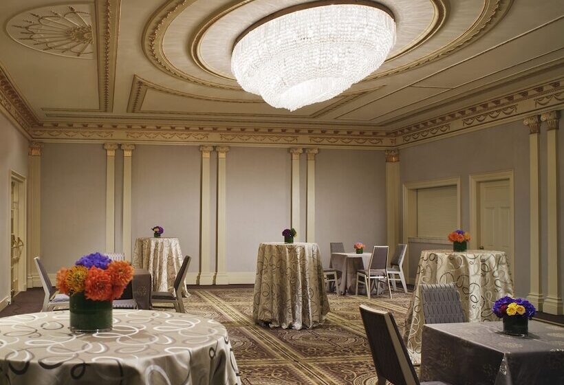 هتل Sheraton Commander