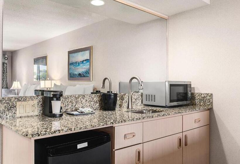 Columbia River Hotel, Ascend Hotel Collection