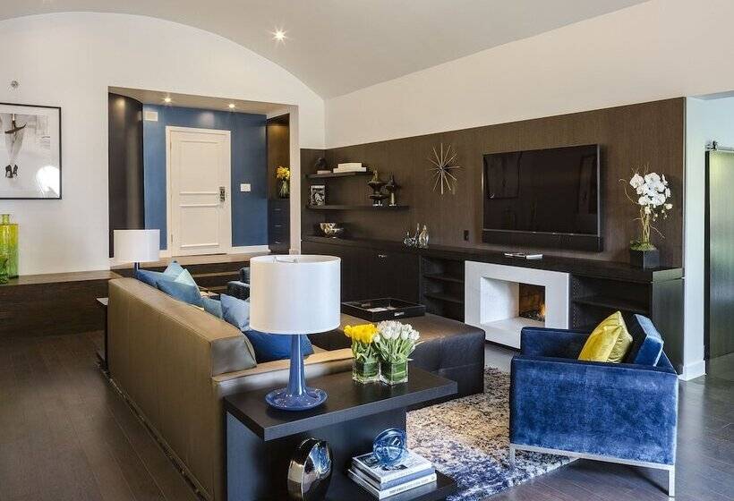 هتل Sunset Marquis