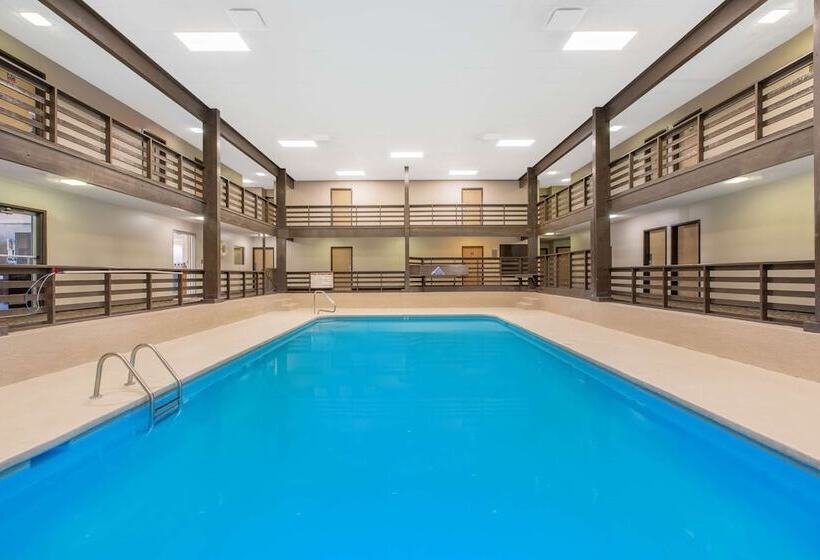 Surestay Plus Hotel By Best Western Grand Island