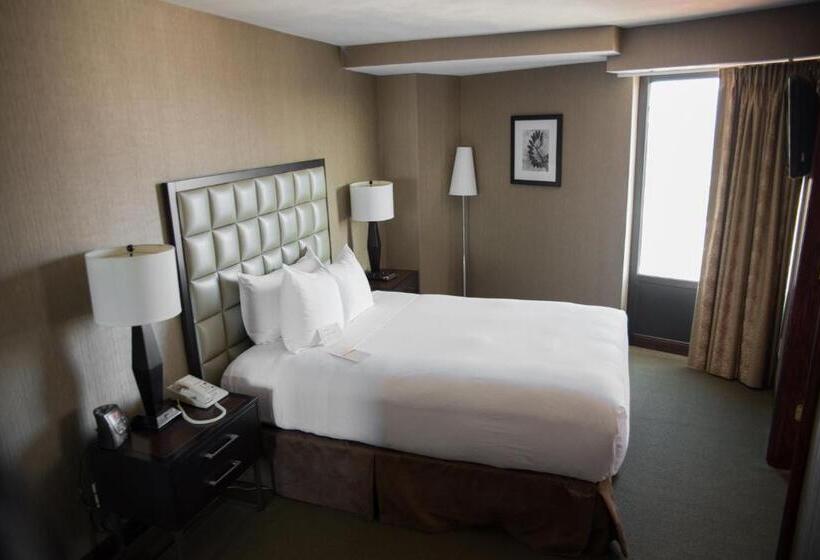 هتل Wyndham Springfield City Centre