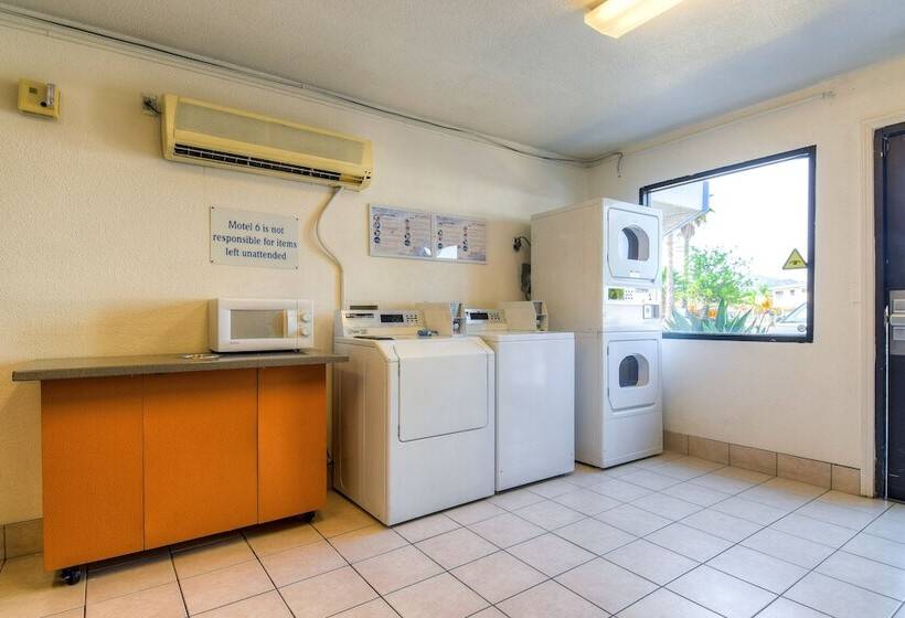 Motel 6el Cajon, Ca  San Diego