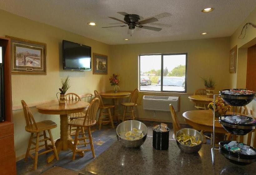 מוטל Americas Best Value Inn & Suites International Falls