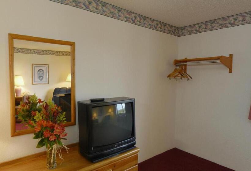 מוטל Americas Best Value Inn & Suites International Falls