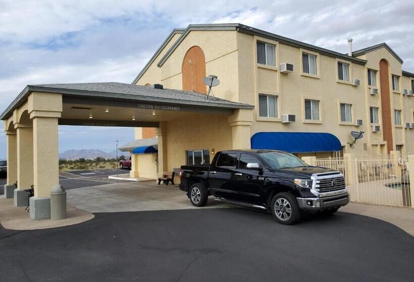 מוטל Americas Choice Inn & Suites