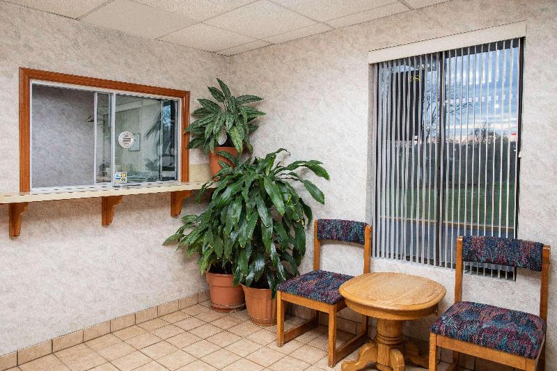فندق على الطريق Super 8 By Wyndham Burlington Nc
