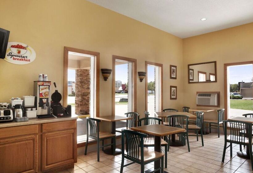 מוטל Rodeway Inn