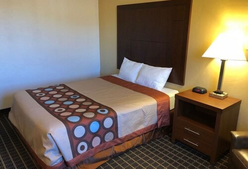فندق على الطريق Super 8 By Wyndham Klamath Falls
