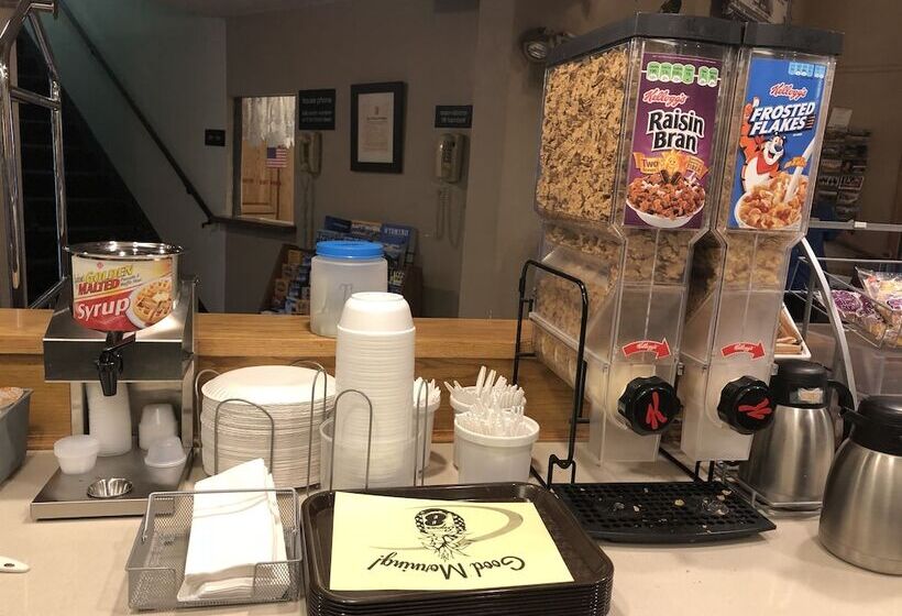 مُتل Super 8 By Wyndham North Platte