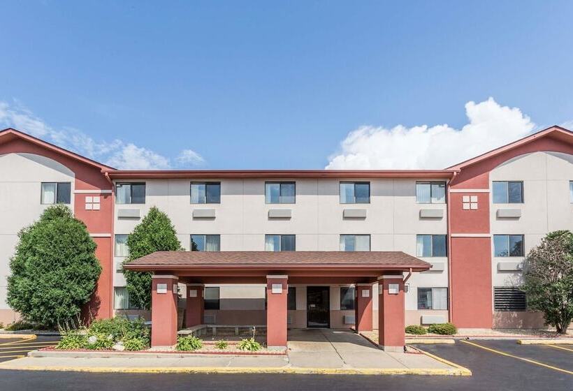 汽车旅馆  Super 8 By Wyndham St. Charles