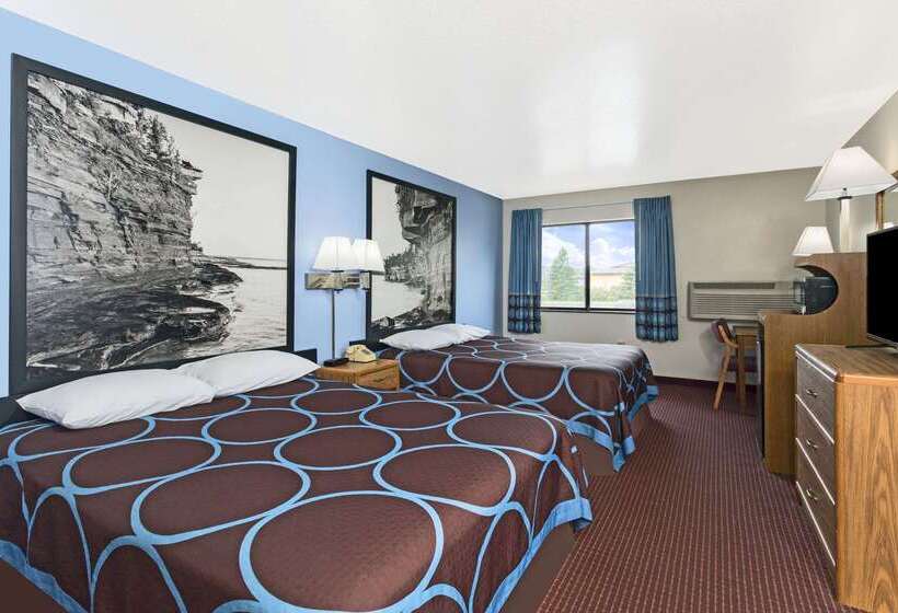مُتل Super 8 By Wyndham Wisconsin Dells