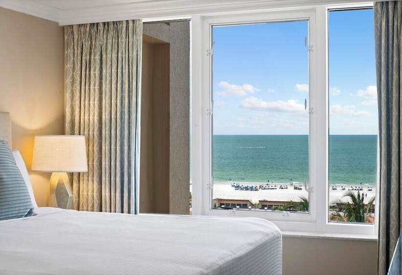 منتجع Marco Beach Ocean Suites