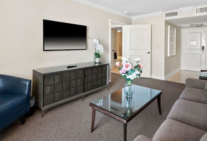 منتجع Marco Beach Ocean Suites