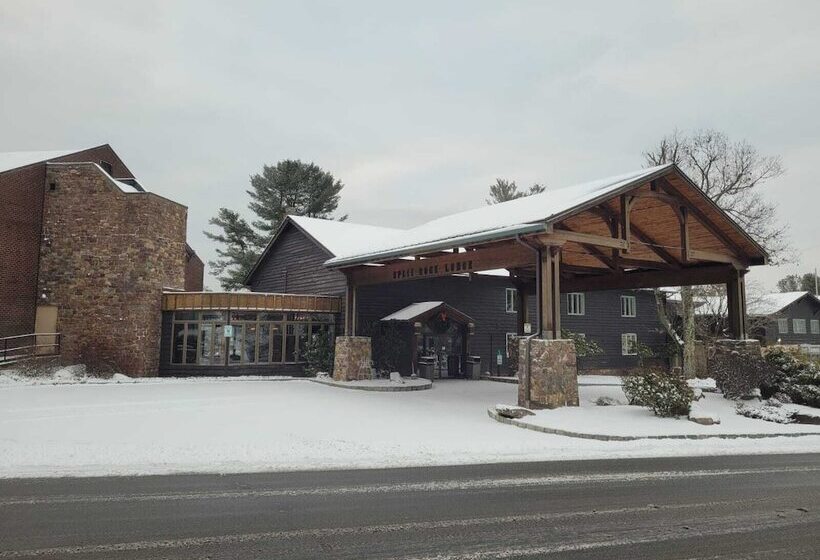 Split Rock Resort