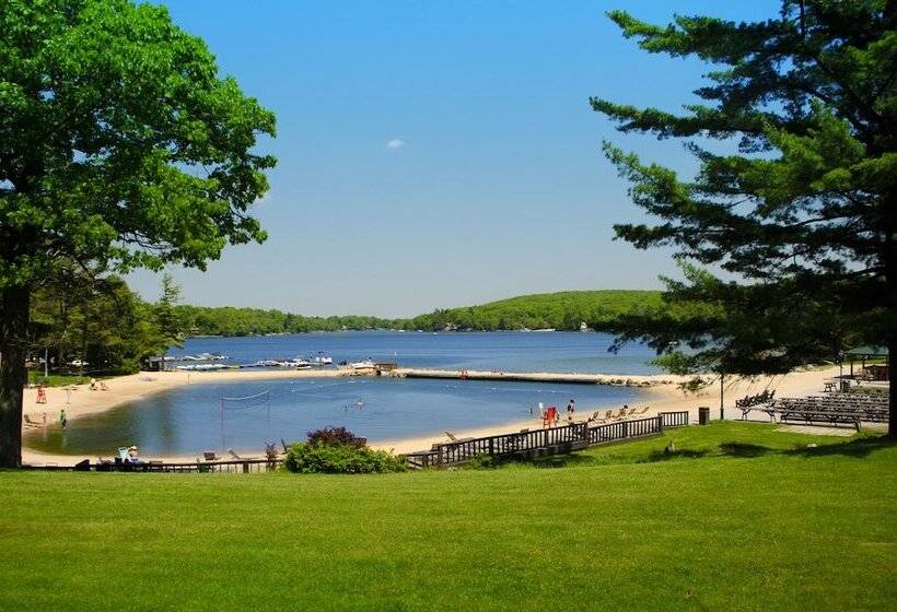 Split Rock Resort