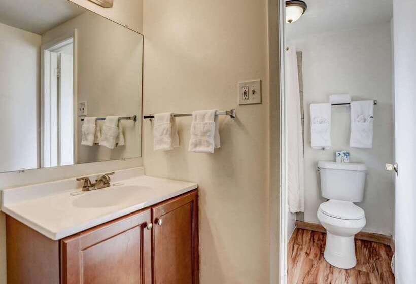 فندق Americas Best Value Inn Greeley