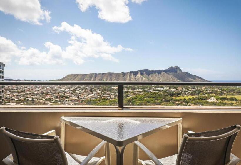 בית מלון כפרי Aston Waikiki Sunset