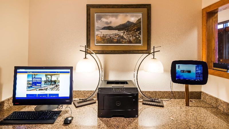 فندق Best Western Kodiak Inn