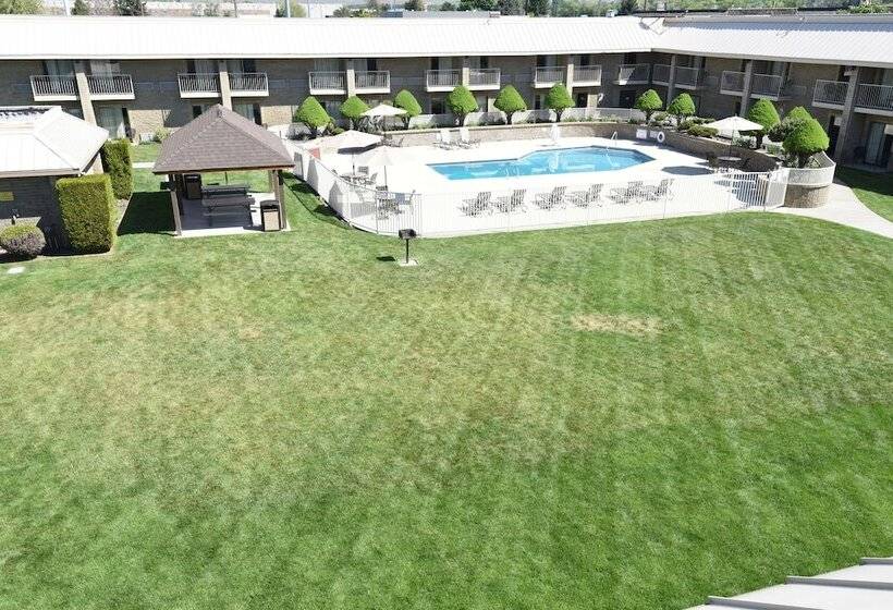 فندق Best Western Plus Ahtanum Inn