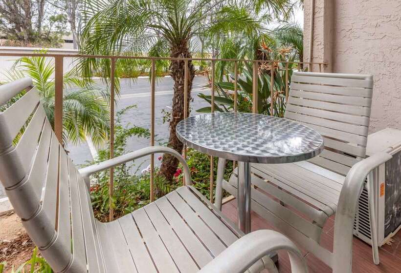 בית מלון כפרי Comfort Inn Escondido San Diego North County