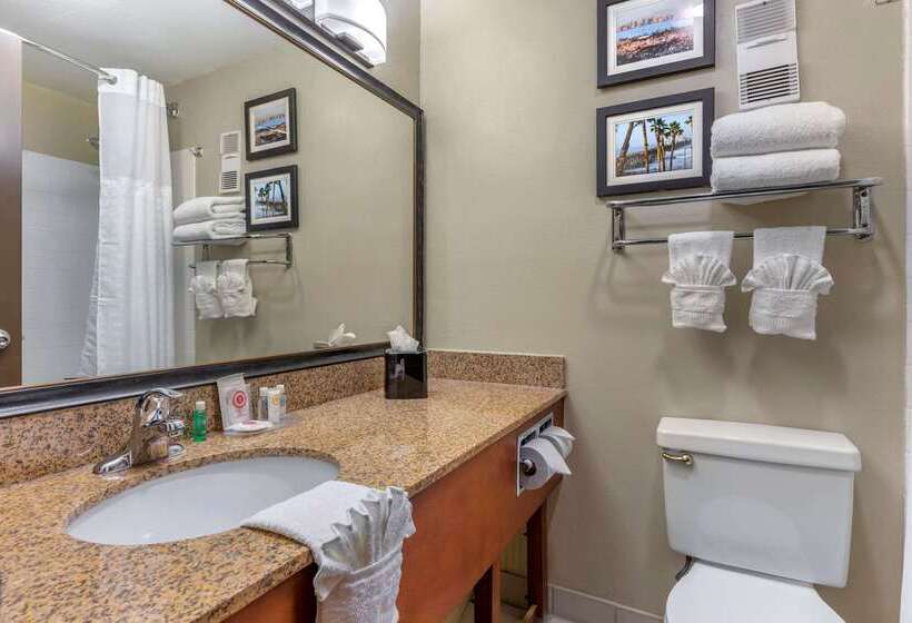 בית מלון כפרי Comfort Inn Escondido San Diego North County