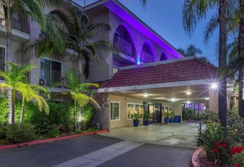 בית מלון כפרי Comfort Inn Escondido San Diego North County