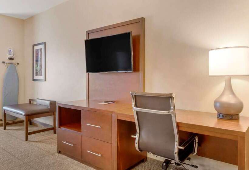 هتل Comfort Suites St George  University Area