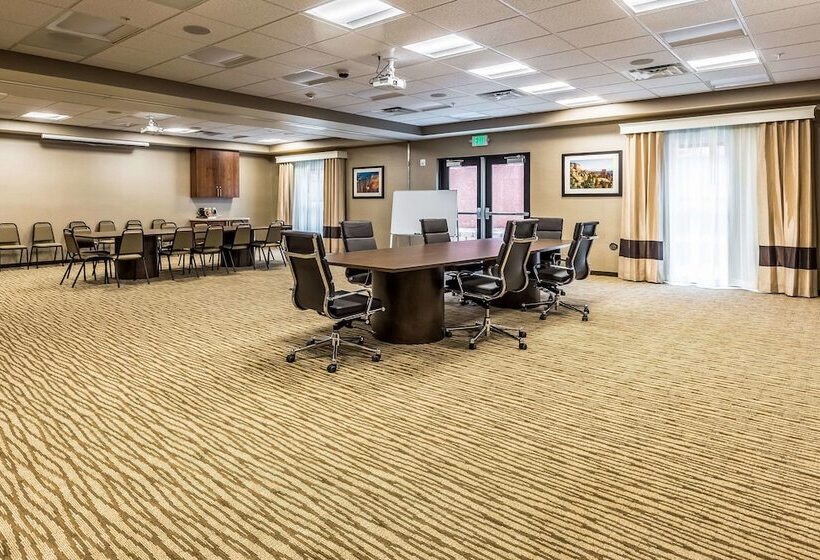 هتل Comfort Suites St George  University Area