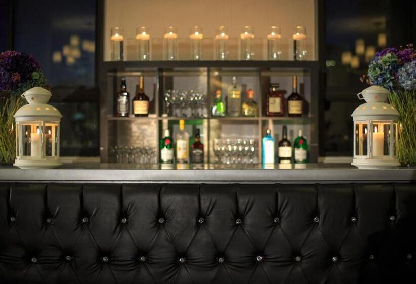هتل Courtyard By Marriott Boston Downtown