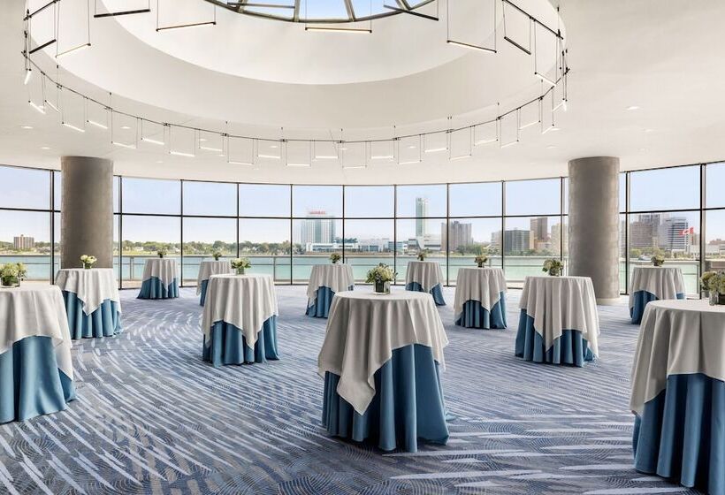 هتل Detroit Marriott At The Renaissance Center