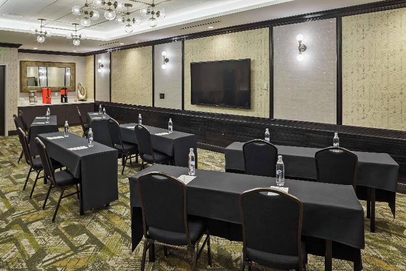 Doubletree By Hilton Hotel Denver