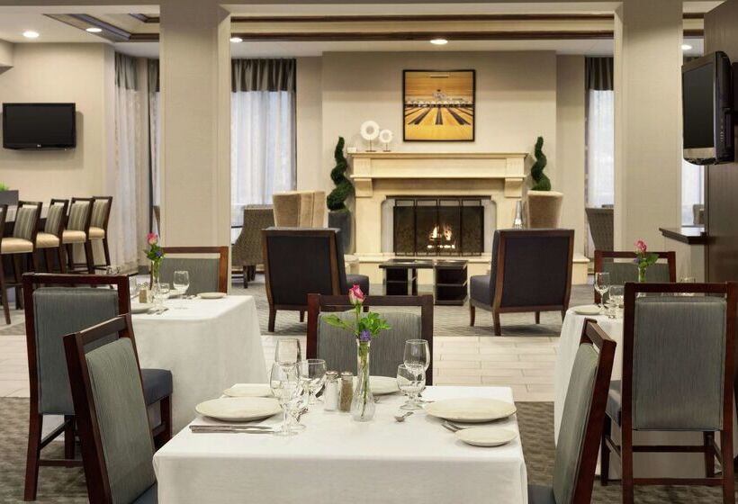 בית מלון כפרי Doubletree By Hilton  Detroit  Novi