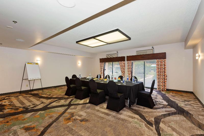 Отель Doubletree By Hilton Whittier Los Angeles