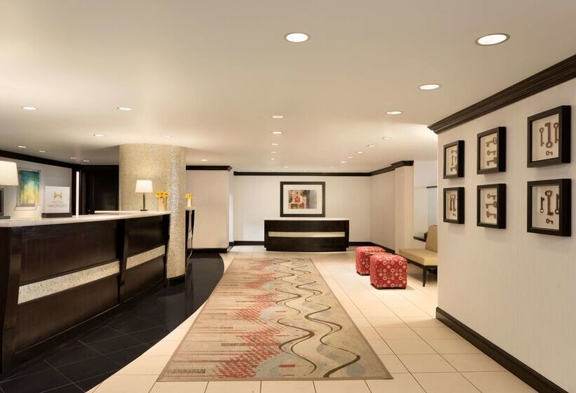 호텔 Hilton Orrington / Evanston